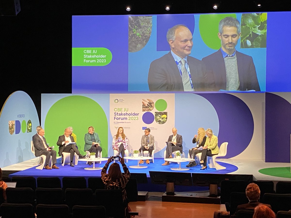 DenyseJulien's tweet image. Our very own ⁦⁩ Patrick Barrett from the Irish dept of agriculture, food and the marine on the panel at CBE JU stakeholder forum about the role of Regions in implementing Biobased solutions. #cbesf23 #dafm #ckic ⁦@patrickbarr8⁩