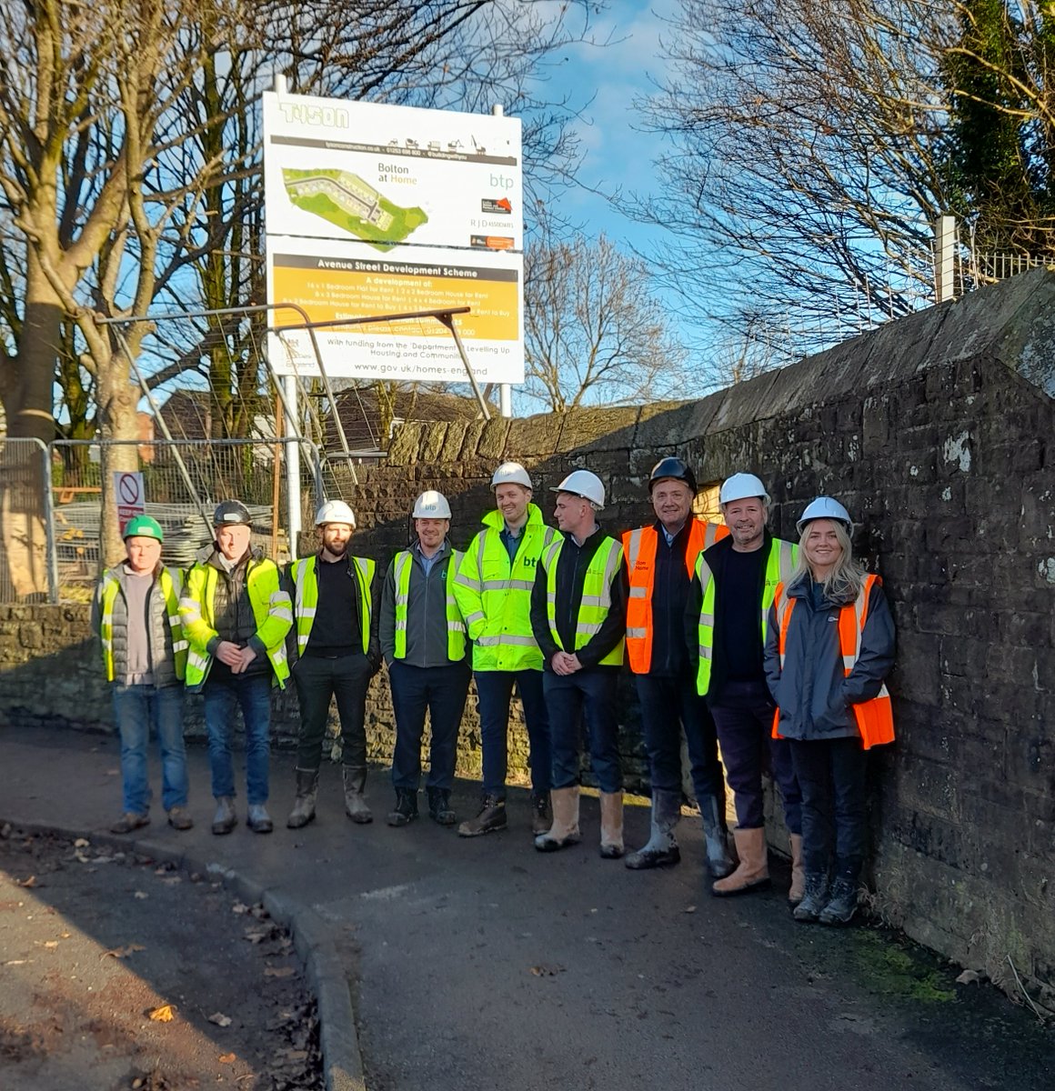 Great to break ground at our new development on Avenue St, Halliwell comprising of 44 new properties with 30 for affordable rent & 14 rent to buy in partnership with Tyson Construction @buildingwithyou BTP architects @BTP_Architects & grant funding from @HomesEngland