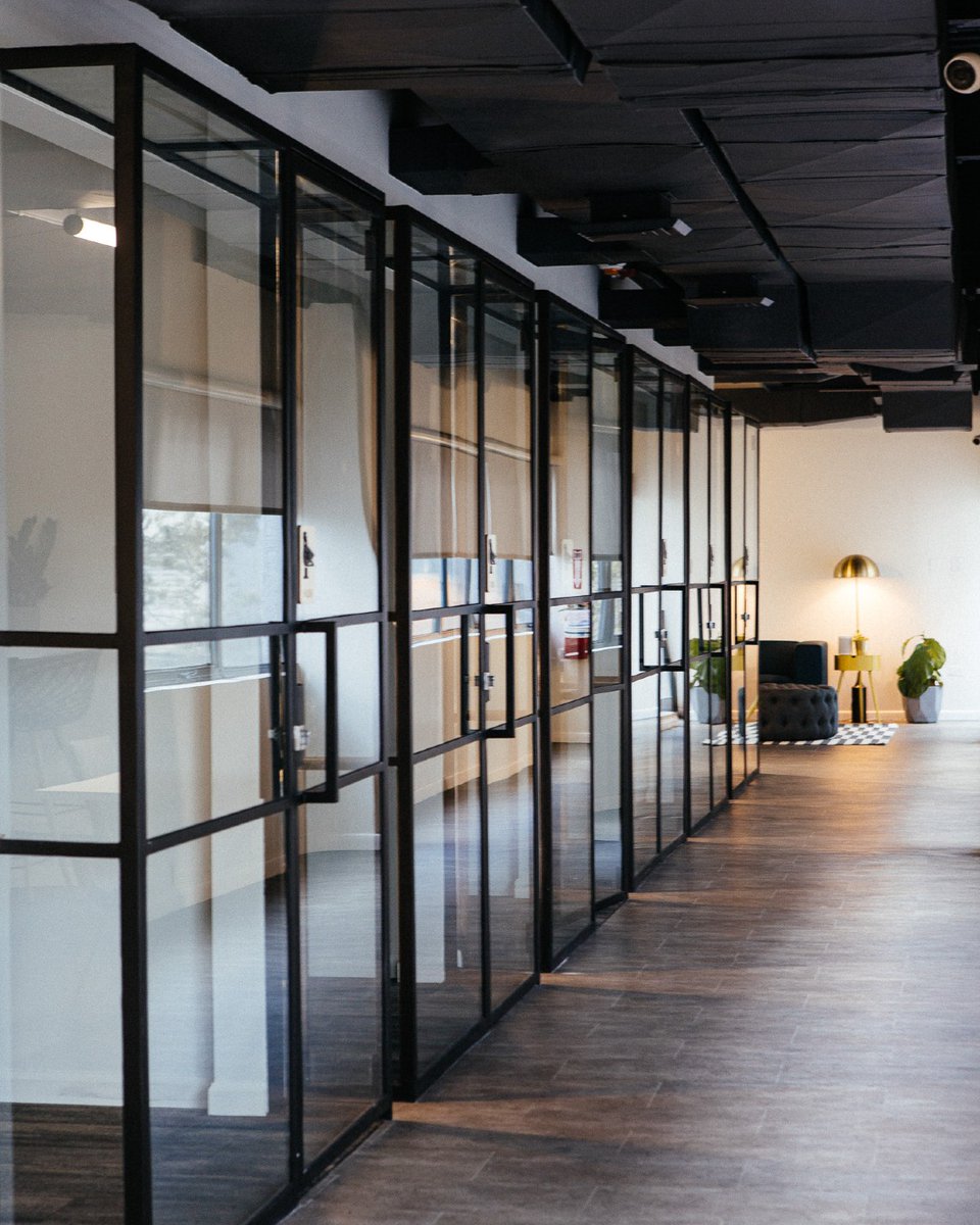 Surround yourself with inspiration, not just walls. 🌟 #CoworkingMagic

📍 Piloto 151 Santurce Parada 18