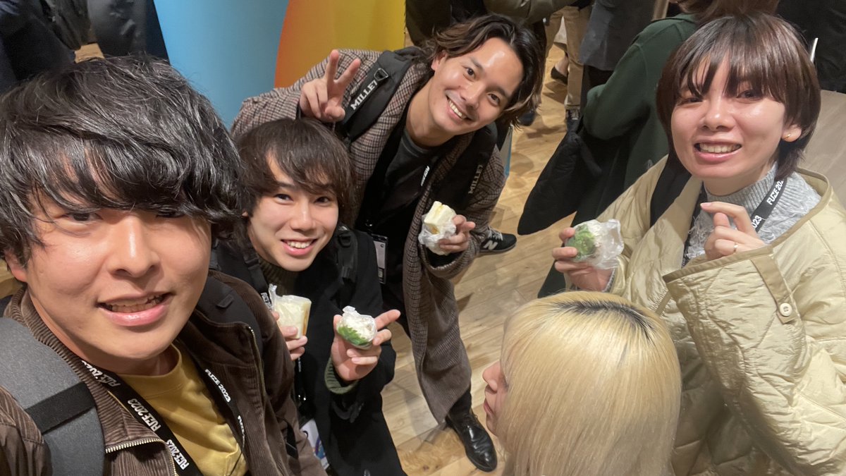 ryoheiiwamoto's tweet photo. Wantedly掲載企業42000社の中でBEST100ノミネート、そしてスカウト部門にてPRUMが１位を受賞しました！！🎉🎉

弊社からのスカウトが、最も候補者にグサッと刺さっているようです。運営からも驚異的な返信率だとお褒めの言葉をいただきました🙌

僕が偉そうにスピーチしてますが、すごいのは魅力あるメッセージを発信し続けている人事と、魅力ある組織を創ってくれているメンバー全員です。僕はまあお飾りで、ちゃっかり目立つ���を任せてもらえてスピーチの機会も最近は多いですが、今年で一番緊張したスピーチでした笑

すごいぞPRUM！まだまだここから！頑張るぞー！