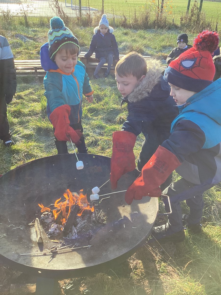 lowerfarmreach2's tweet photo. Reception class have had a wonderful term at Forest school. A massive thank you to Anna from the Warwickshire Wildlife Trust. Sessions have included mud painting, bug hunting, toasting marshmallows, animal house building, fairy hunting, Christmas decoration making and camp fires. https://t.co/npqqQVGiDX