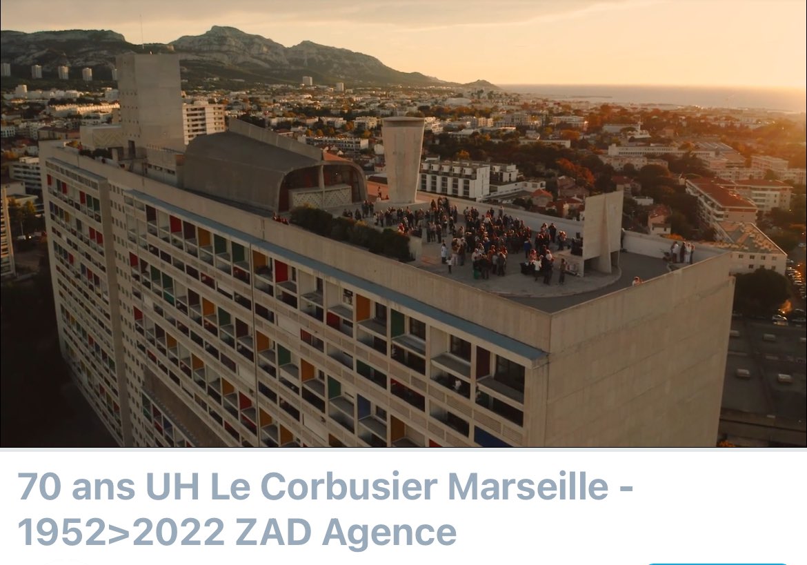 ZADAgence's tweet photo. Fierté d’avoir réalisé cet événement pour célébrer les 70 ans de la cité radieuse de Marseille. 
Quand l’art rencontre le patrimoine et l’architecture. 
Merci à tous les collaborateurs et partenaires. 
@FondationLeCorb  
Vidéo à visionner ici :
https://t.co/s0mFFApT0h https://t.co/OgZA0f4xQK
