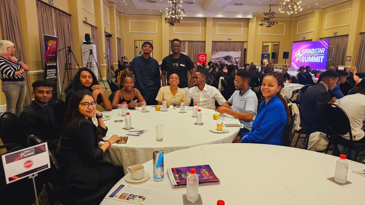 Chlorine031's tweet photo. Gradstar solutions summit Team 4 (absa). You guys are actual stars!
#gradstarsa #gradstartop100 https://t.co/QqR5MQ1Ou4