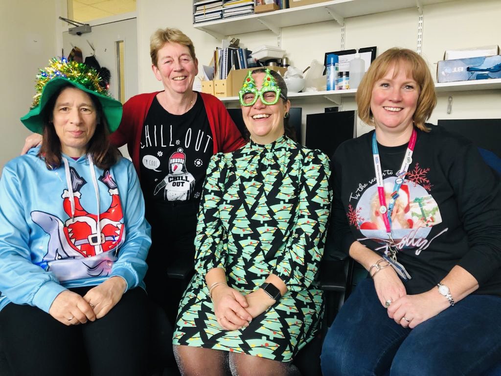 Here are some faces you might recognise from @NwlPathology at Charing Cross! #ChristmasJumperDay raising funds for @savechildrenuk @ImperialPeople - if there was a prize 🏆 I think Helen H has it in the bag! 🎄