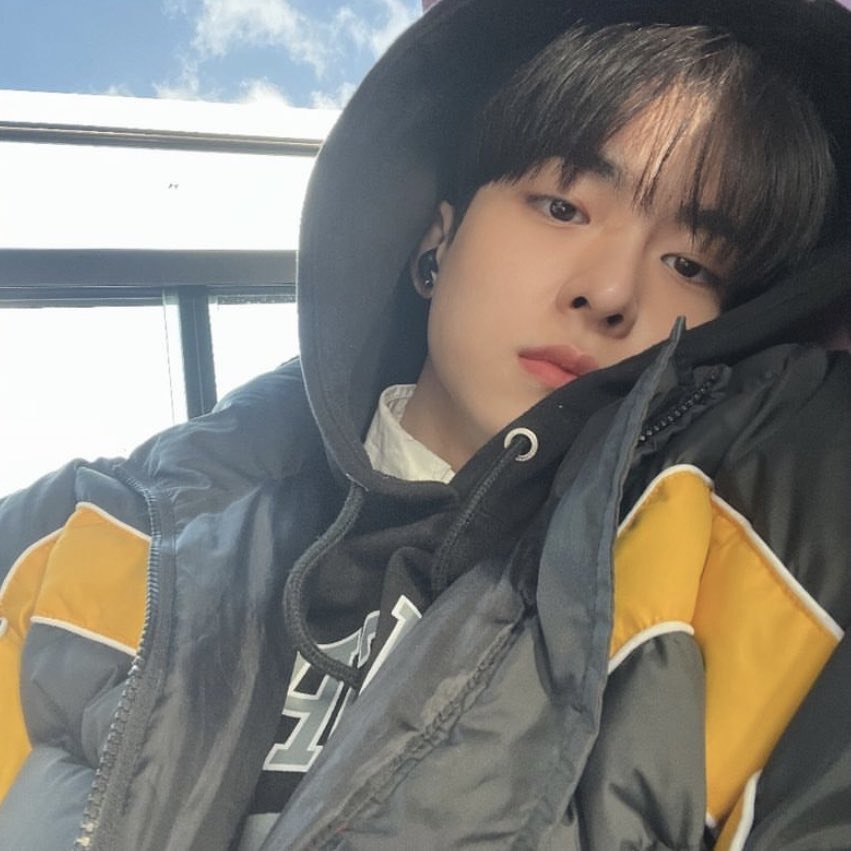 꽁꽁싸맨뽀둥모습커엽다