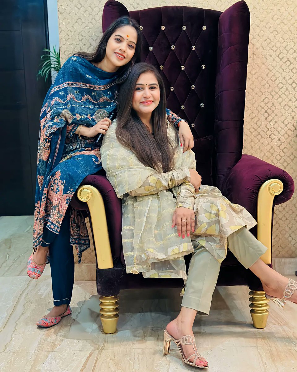 _SamikshaMishra's tweet photo. “जीवन में गुरु कब और किस रूप में मिल जाये, ये कोई नहीं जानता”
जय श्री राम🙏
@mahamedhaanagar https://t.co/Wnl5CEsdT5