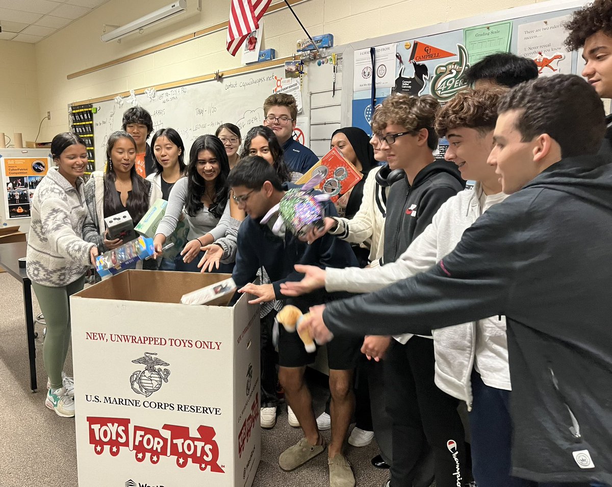 blackfalconsgh's tweet photo. Thank you to everyone who participated in Toys for Tots this year! With just under a week left, let’s get as many toys as possible falcons! https://t.co/o0v5dSQake