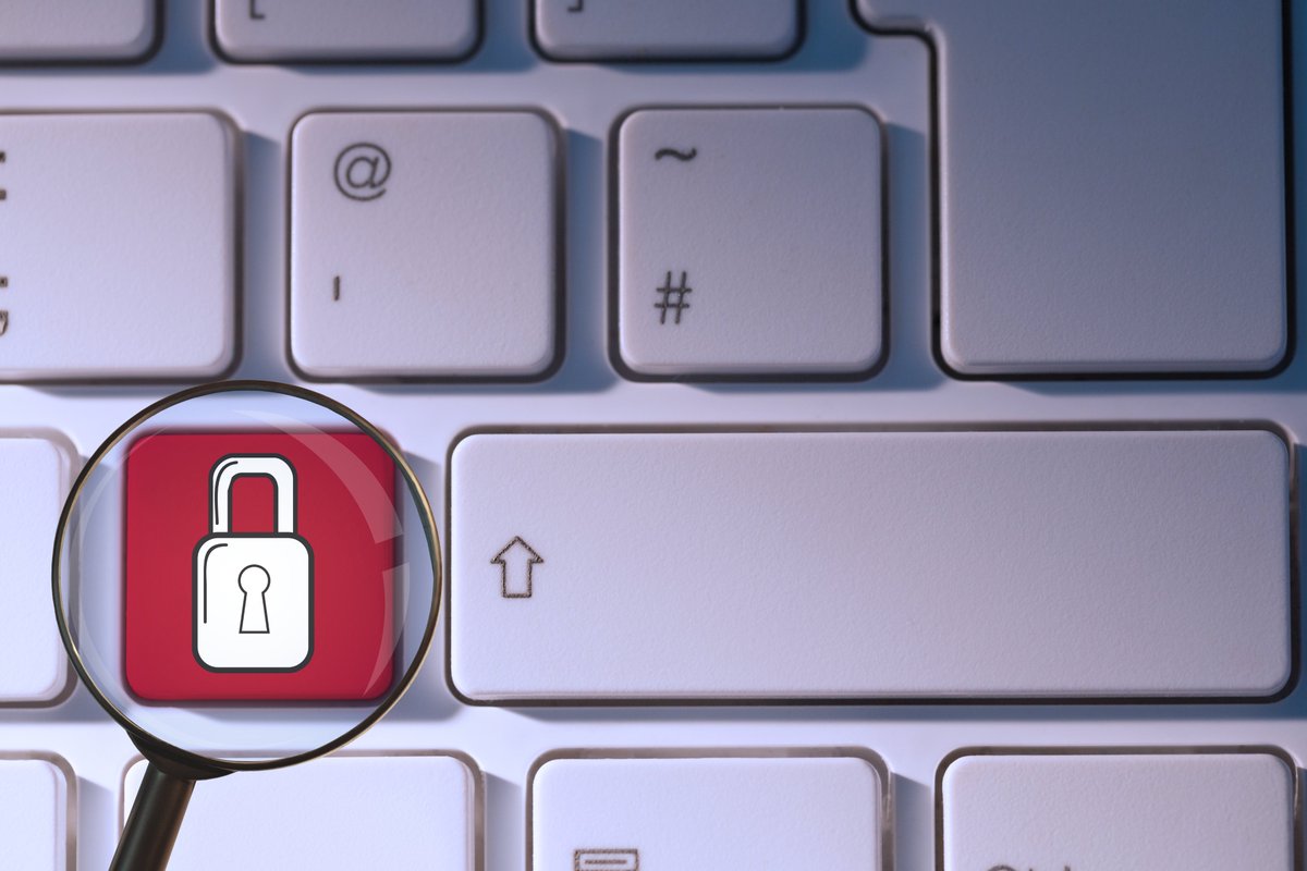 🔐 Calling #Cybersecurity Pros! Share YOUR insights! @QUBelfast's MSc in Applied Cyber Security needs your input for our #Industry #Feedback #Survey. Shape the program's future. 🤝 🛡️ Take the survey now-forms.office.com/pages/response…