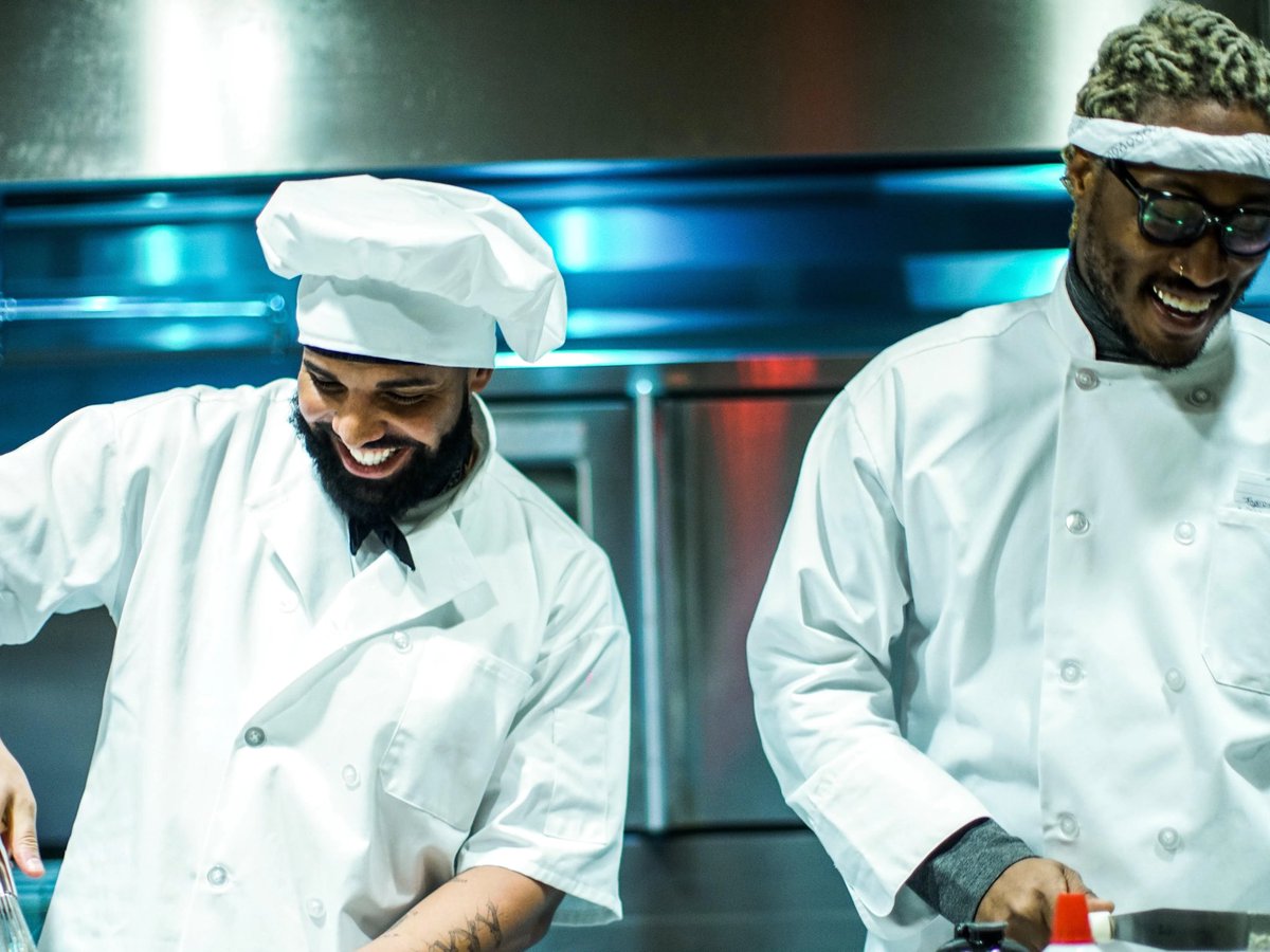 Backwards tweet media