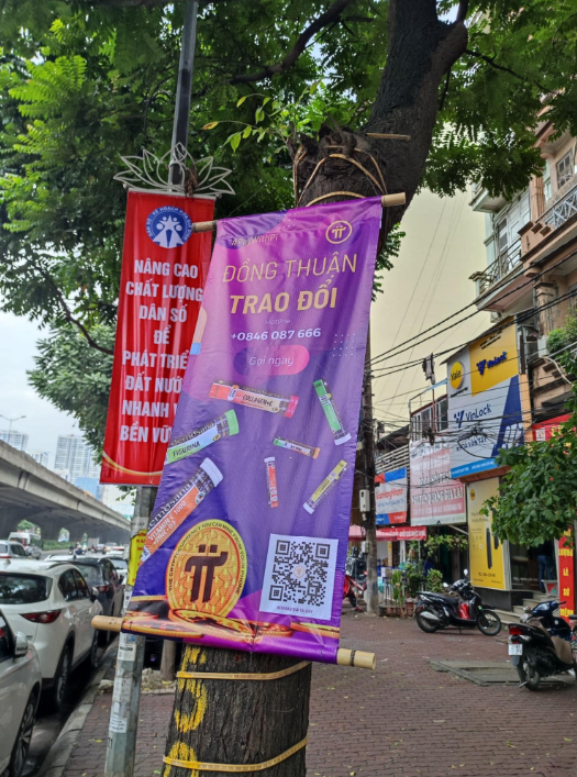 Crypotcoinpi's tweet photo. Responding to the call for the paywithpi community, the store below made a new sign. If anyone lives nearby, please come and chat. 132 Khuat Duy Tien - Hanoi. For each person who comes to check in and take photos tomorrow, the store will have a small gift sent by the product. Quantities are limited, please come early

Pi coreteam organizes a large Marketing campaign that no other project has been able to do? Well, more than a dozen big guys have done it.
There is no electronic currency that can do what Pi does, with practical applications in everyday life, from workers, employees, directors, presidents, general managers, grandparents, parents... all of them. Pi can be used to exchange goods,
The question now is not "Can Pi change anything or what can Pi do?" the correct question would be "how much Pi do I have, and how much Pi do I want to have, what will I do to achieve that Pi?" #PiNetwork #PiCoreTeam #PiCoin #PiFest