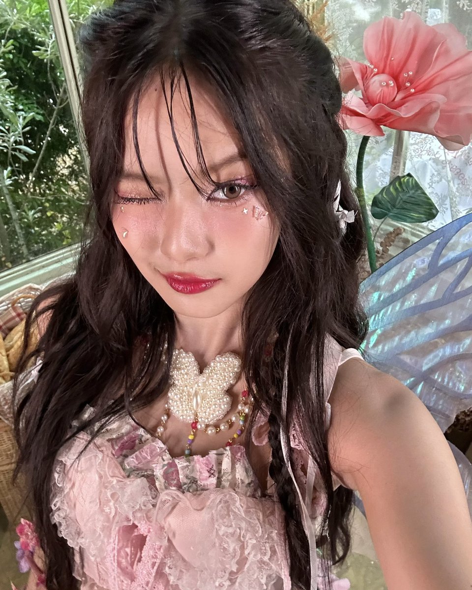 PIXXIEofficial_'s tweet photo. ชอบมาตลอด เลิกไม่ได้หรอก🫵🏻💖🧚🏻‍♀️

🔗 https://t.co/jrhgNabHof

#PiXXiE 
#Mabelz_PiXXiE 
#PiXXiE_ชอบไปหมด https://t.co/nvD3eWs0pB
