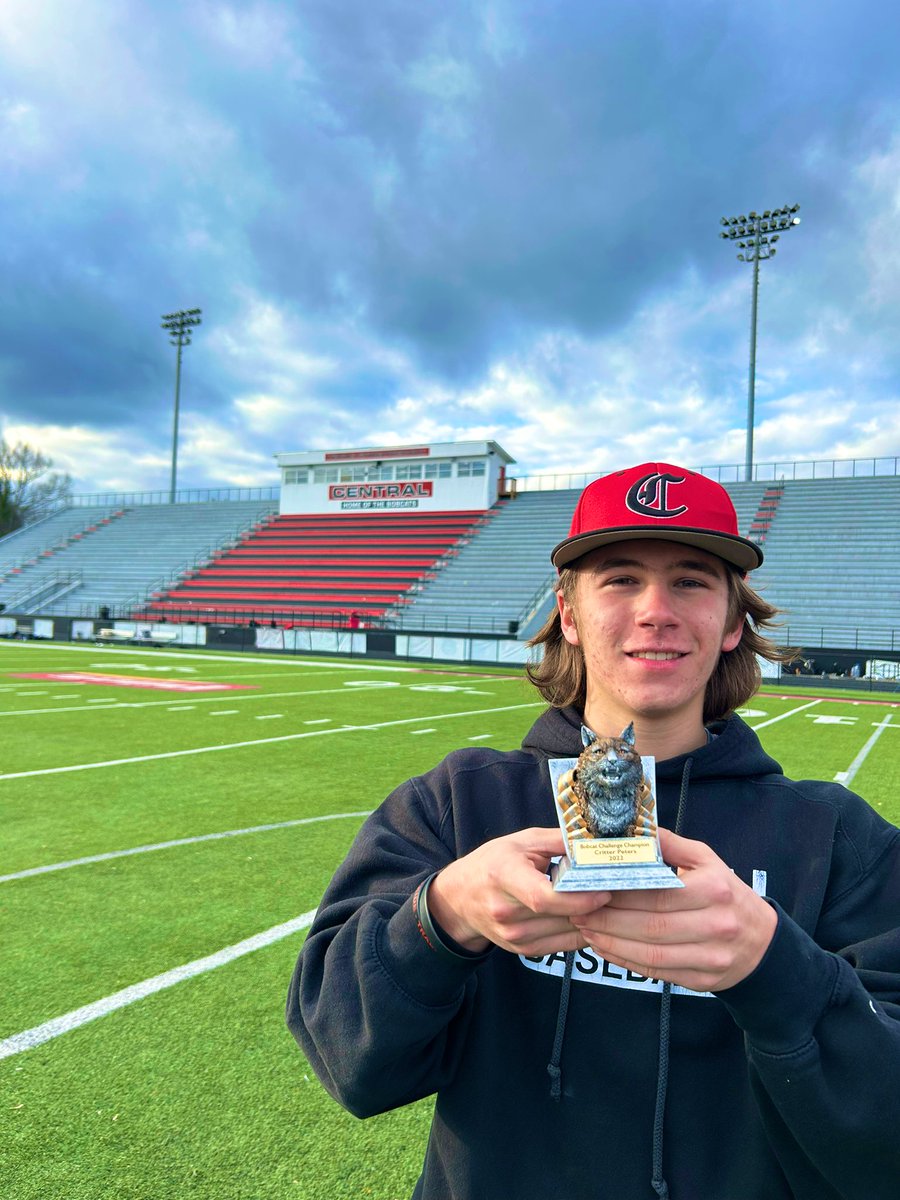 knoxCHS_BSBL's tweet photo. Better late than never! The iconic Bobcat Challenge trophy arrived for our 2022 winner, Critter Peters. https://t.co/H5pKqW71K4