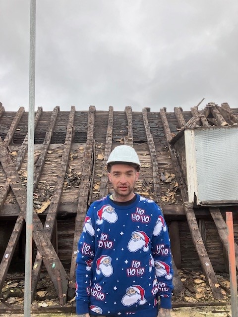 LawsonDemo's tweet photo. 🎄 Even more #festive fun from the #LawsonGroup - with Ardian and Sam on-site keeping the festivities going! 🎅 #christmasjumperday #staff https://t.co/50bdL8G7tu
