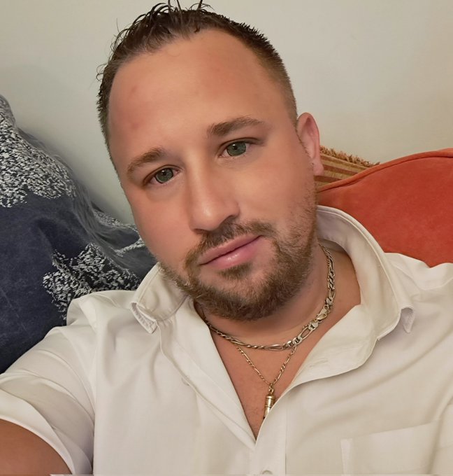 Had a cancellation, so if there's any female content creator with certs wanting to collaborate with me<a href="/tag/model"class="tags"><span>#model</span></a><a href="/tag/lgbt"class="tags"><span>#lgbt</span></a><a href="/tag/followme"class="tags"><span>#followme</span></a><a href="/tag/hot"class="tags"><span>#hot</span></a><a href="/tag/linkinbio"class="tags"><span>#linkinbio</span></a><a href="/tag/straight"class="tags"><span>#straight</span></a>