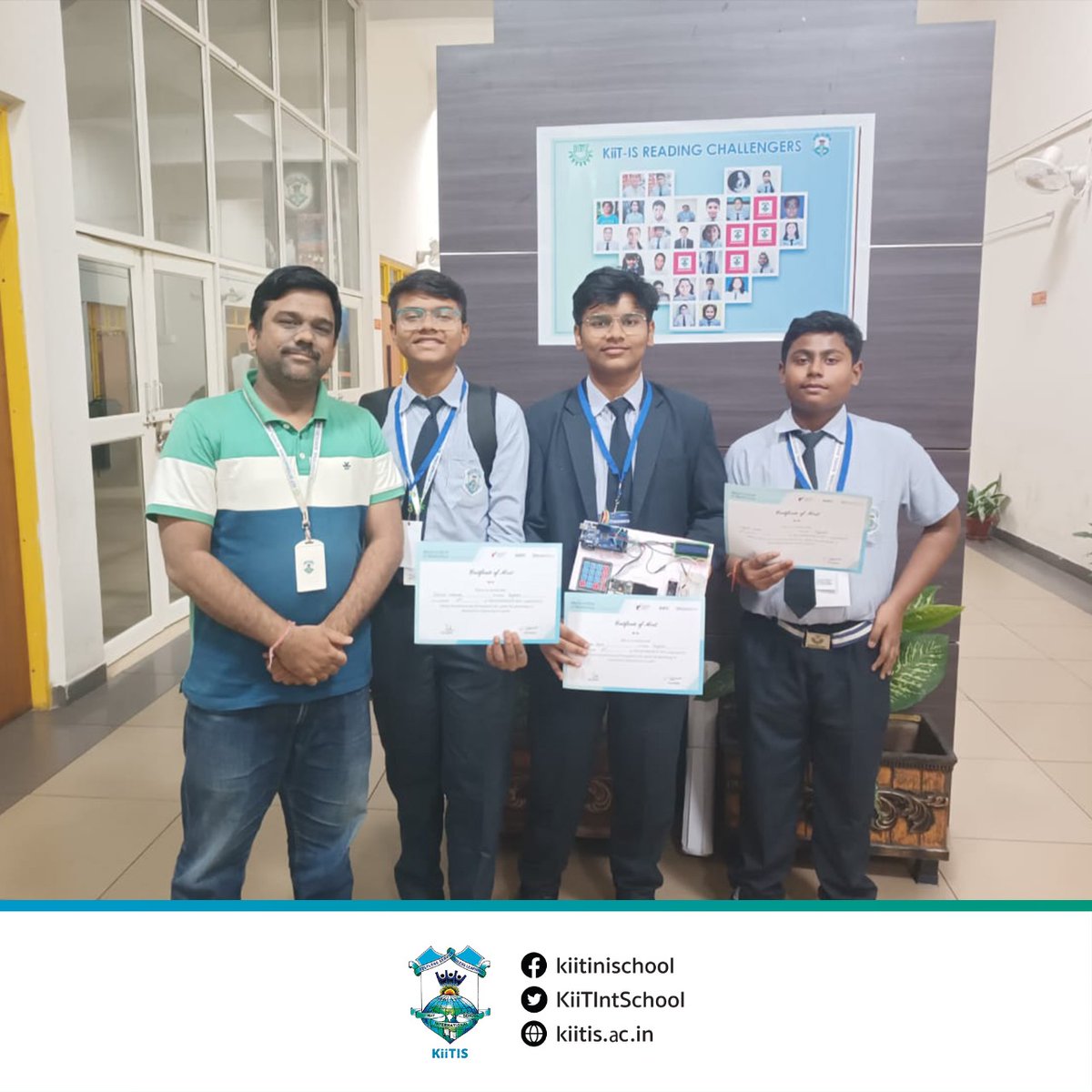 KiiTIntSchool's tweet photo. With their brilliant prototype and excellent presentation, our students won cash prizes and certificates. A moment of extreme elation was when they were appreciated by Mr. Mohit Sharma.
#ScienceFair #Techtronics #Innovation #KiiTIS https://t.co/nGP7d4ADJS