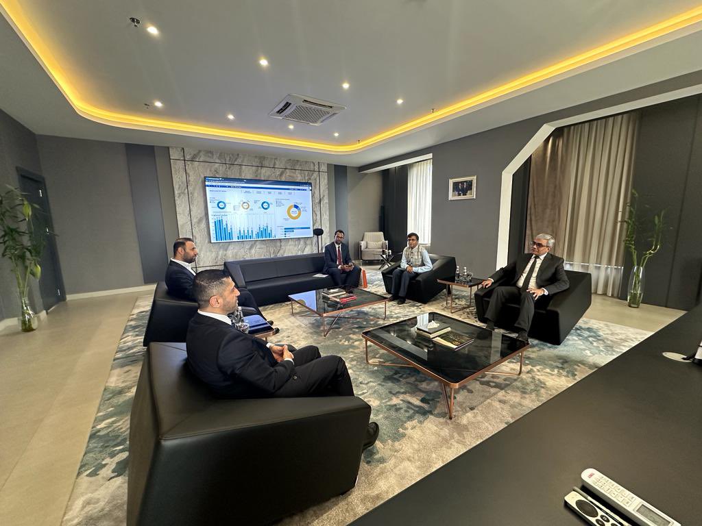 HiwaAfandi's tweet photo. Honored to meet Mr. Madan Gopal, Consul General of India in Erbil @IndiaInErbil. Our conversation delved into the significant role of digital technology in enhancing governance and its potential to catalyze socio-economic development. India’s achievements in digital identity serve as a valuable reference for nations pursuing digital excellence. #DigitalGovernance #StrongerKurdistan #GlobalDigitalProgress