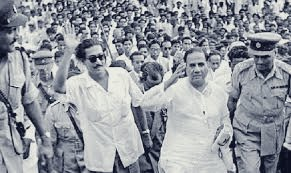 RumeenFarhana1's tweet photo. উপমহাদেশের বিখ্যাত রাজনীতিবিদ, অবিভক্ত বাংলার সর্বশেষ মূখ্যমন্ত্রী,  স্বাধীন বাংলার অন্যতম প্রস্তাবক, অসাম্প্রদায়িক রাজনীতির প্রবর্তক,  গণতন্ত্রের মানসপুত্র, হোসেন শহীদ #সোহরাওয়ার্দী'র ৬০ তম মৃত্যুবার্ষিকীতে বিনম্র শ্রদ্ধা।
Huseyn Shaheed Suhrawardy #Suhrawardy https://t.co/S8tQJuoQbz