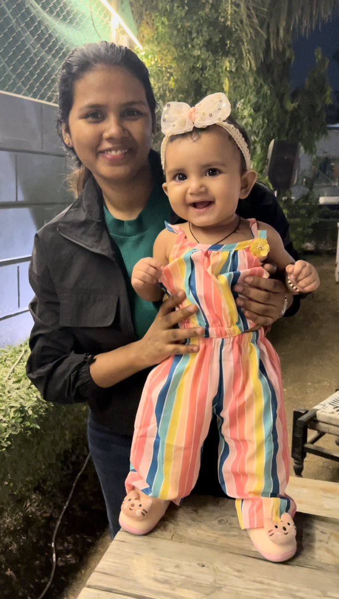 rinu_1412's tweet photo. From the thrill of the first news to the overwhelming joy of holding my baby, my pregnancy journey was a rollercoaster. Balancing work &amp; home with Healofy's yoga &amp; garbhsanskar made it special. Thanks to @healofy for being my steadfast companion. #MotherhoodJourney #Pregnancy https://t.co/1VfwxEWUMp