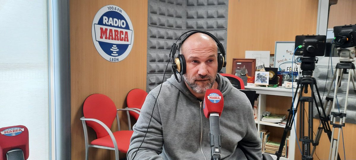 🎂 Comemos otro trozo de tarta para felicitar el cumpleaños en #ElProgramaDeOrtega a uno de los mejores atletas que ha dado nuestro país como es <a href="/ManMartiGuti/">Man Martínez</a> 

📻 radiomarca.com