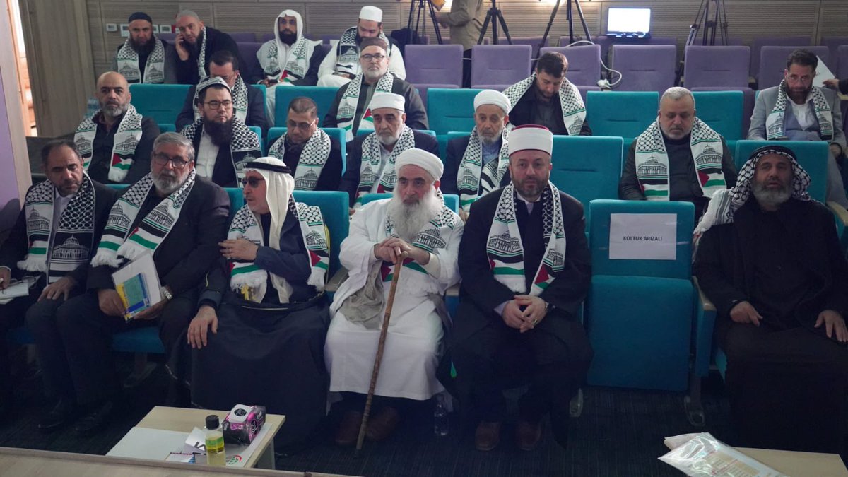 Genel Başkanımız Molla Enver Kılıçaslan Filistin Alimler Birliği'nin düzenlediği Aksa Tufanı'na destek konulu 3. Uluslararası Alimler Buluşması'nda bir konuşma yaptı.