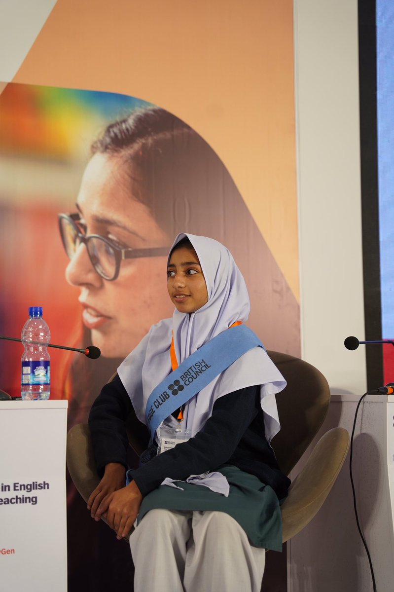pkBritish's tweet image. Joining our Panel Discussion on &apos;Developing Oral Communication English Language Skills,&apos; these young and confident girls are steering the conversation and adding a fresh perspective to English language communication!

#Englishprogrammes #ELTConference #Education4EveryGen #lahore