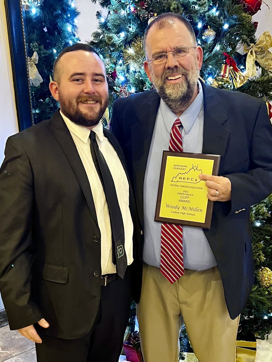 Woody received the Owen Hauck Coaches Award at the NKFCA Top 26 Banquet! Cameron Case presented it.  Thank you, Cameron, for your lovely words.  It obviously meant a lot — you left Woody at a loss for words, something that doesn’t happen too often!
