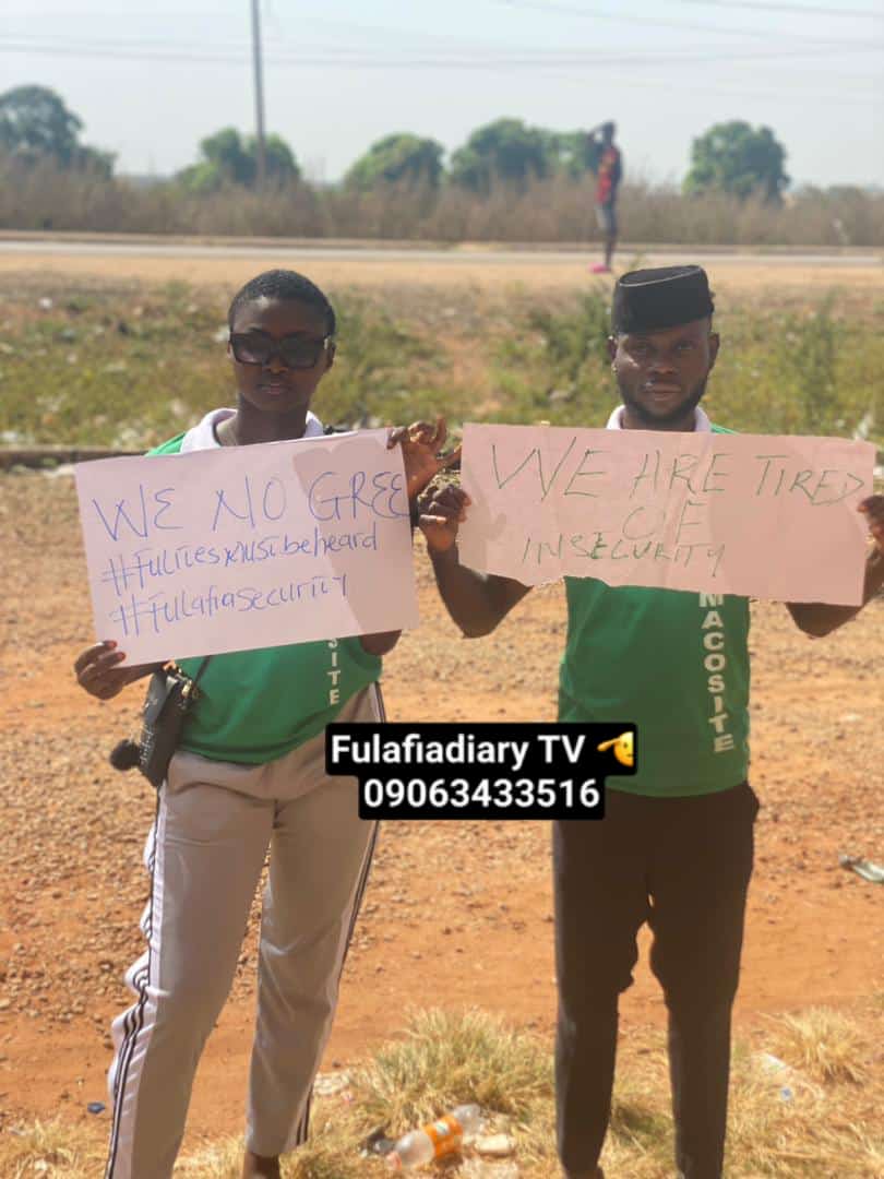 BlessingA20132's tweet photo. We are tired of being robbed, raped, kidnapped and killed
#protectfulites
#savefulites
#WeWantAnswers https://t.co/Gv8OCH6VQT