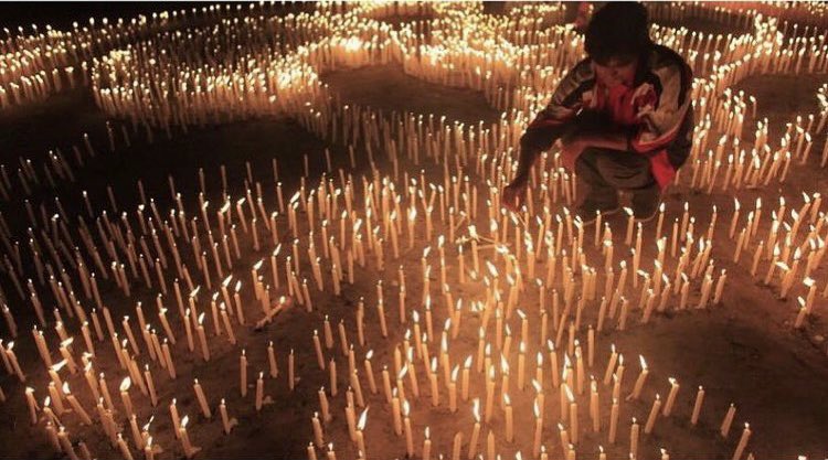 Una velita por cada cagada q hice en el año 🙏🏽