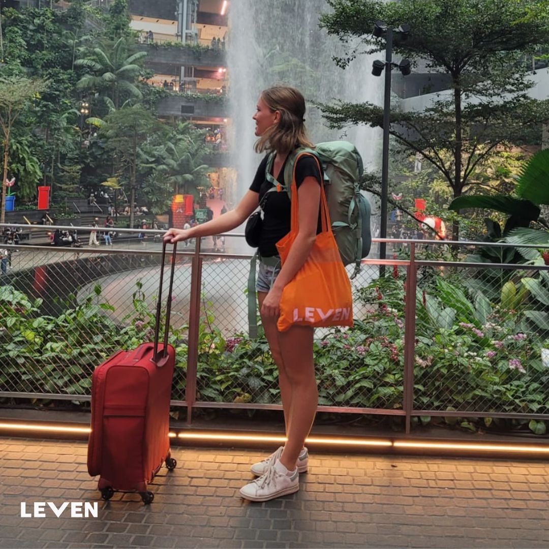 LEVEN bag caught in Singapore!

#levenmanchester #liveleven #visitsingapore #ilovemcr #boutiquehotels #stylishhotels #weekendinbed