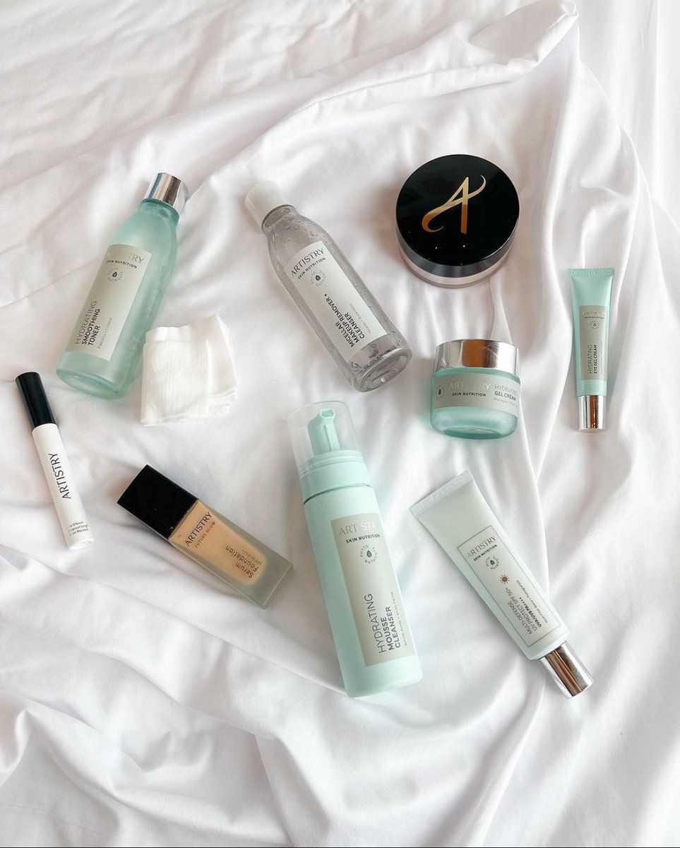 ng_gall's tweet photo. Is there such a thing as too much #Artistry? We don't think so!
Which line of Artistry products are your favorite?
#GoVibrant #FutureGlow #SkinNutrition #SignatureSelect https://t.co/dvn1wdBOPR