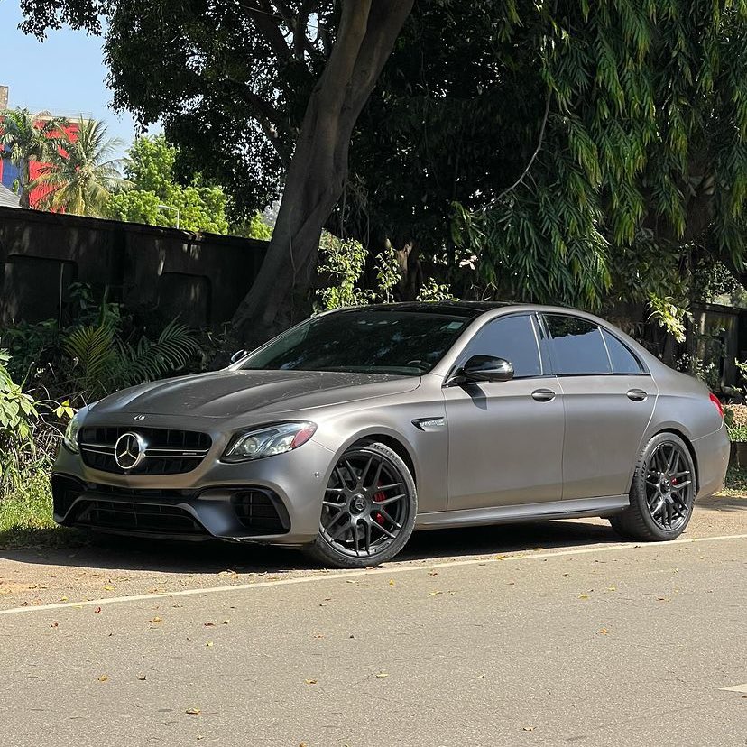 jmv_automotive's tweet photo. 2019 MERCEDES BENZ E63s 

AVAILABLE FOR PURCHASE 💼

👜 ₦90,000,000

Tel☎️ 08104140322

#abuja #mercedes #amg #amg63 https://t.co/YPZRXSFkUh