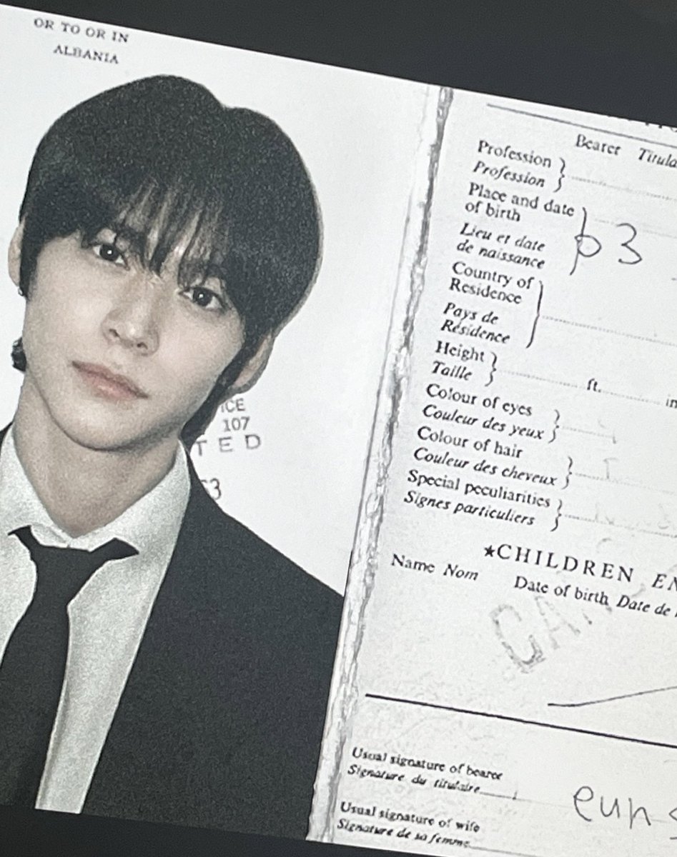 ES__THINGS's tweet image. 미남