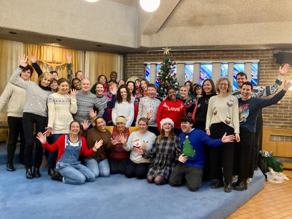 Happy #ChristmasJumperDay from all of us at Ruils! Have you worn yours? 

The team was very compliant this morning when prompted to "look jolly" for the group photo - I think they met the brief 😂🥰 Have a great day!