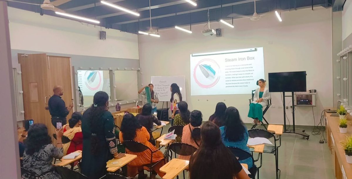 Recap: Our stunning Saree Draping workshop at CSP Cheriya Kalavoor was a huge success! ✨🌟Participants delved into the art of draping the elegant saree, learning traditional techniques and embracing its timeless beauty.

#ASAPCSP #ASAPKerala #sareedraping #cspcheriyakalavoor