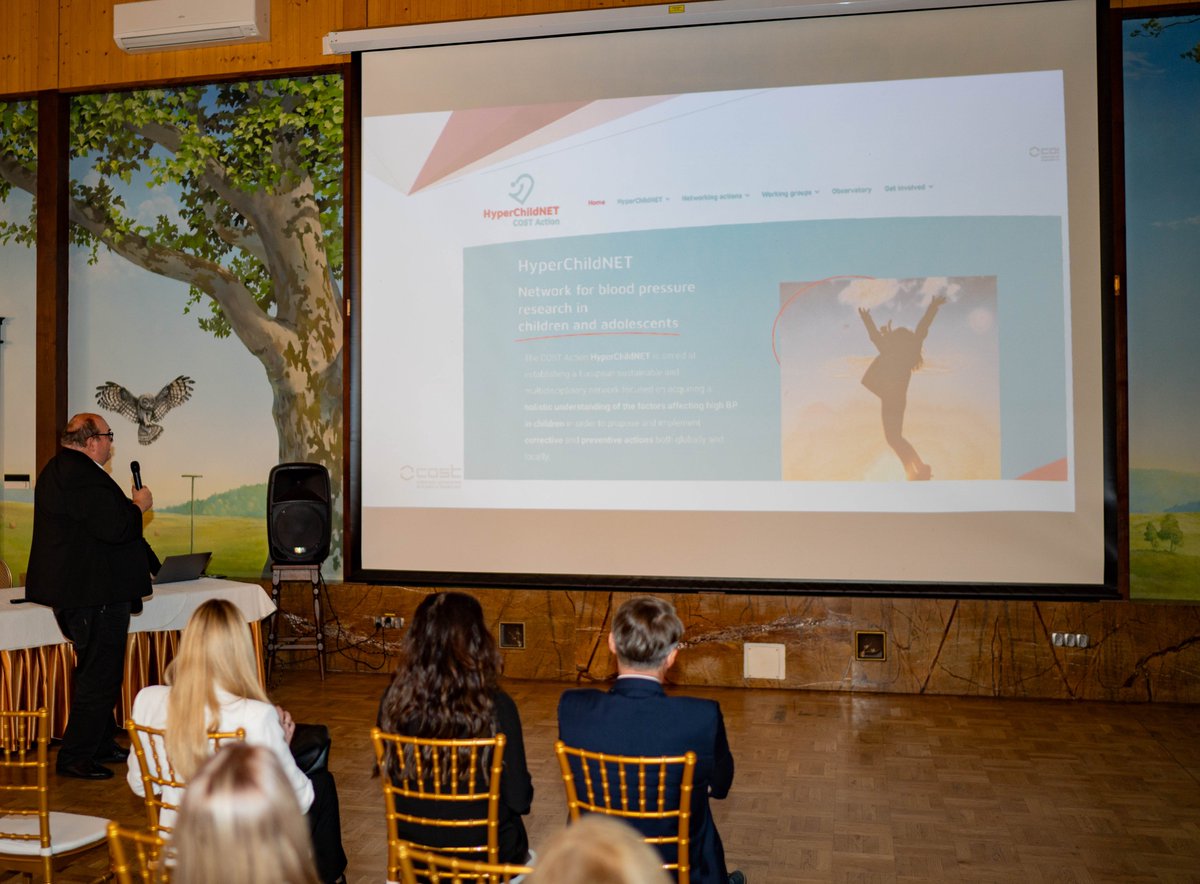 HyperChildNET's tweet image. On November 25, the Hyperchild Week in Poland took place, which was attended by Polish pediatricians. Artur Mazur gave a presentation on the link between obesity and high blood pressure.
#hyperchildNET  #hypertension @hyperchildnet