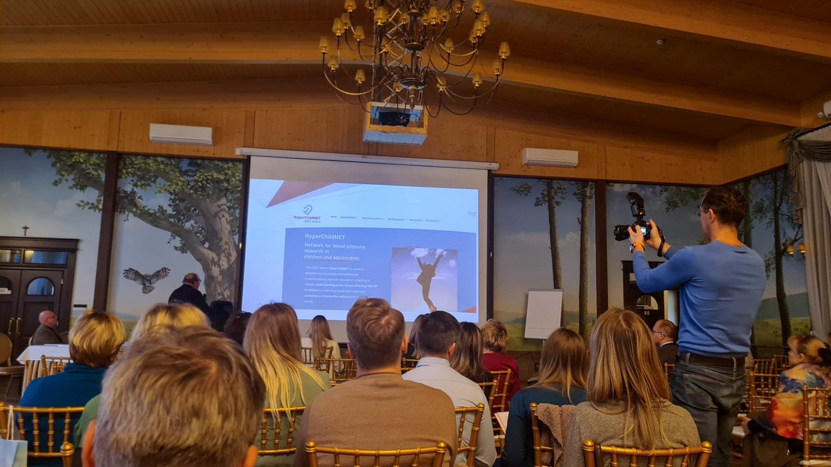 HyperChildNET's tweet image. On November 25, the Hyperchild Week in Poland took place, which was attended by Polish pediatricians. Artur Mazur gave a presentation on the link between obesity and high blood pressure.
#hyperchildNET  #hypertension @hyperchildnet