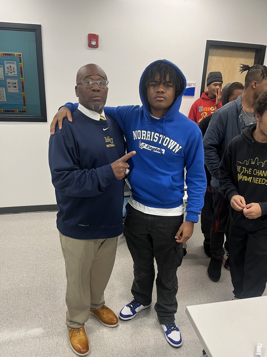 shoutout to @henry196350 for coming out showing some love, appreciate it coach pleasure meeting you! #MarianUniversity #Webeforeme