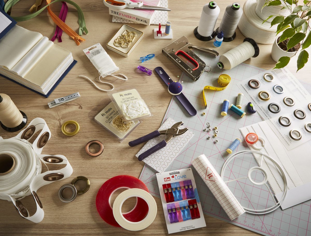 Make the most of our quantity discounts and save at this busy time….

Look out for the quantity discounts icon in the online catalogue or ask your sales team how you can save today!

Shop at halliswebshop.com to see the relevant price breaks on applicable products