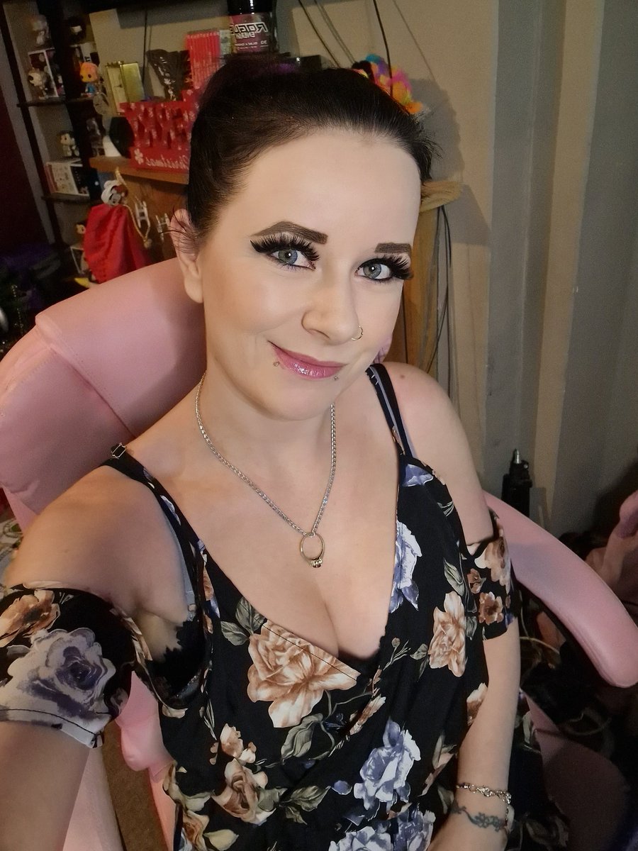 finnyilya's tweet photo. We're liiiiive!!
2 days in a row?! This is pretty cute 😍🤣
Gonna chill with some more of the cute After Us from @Piccolo_Studio !
Cozy day today! 😍😍
https://t.co/9oN3HJZ07g
https://t.co/wTpKE9R6Xk
@PrivateDivision #privatedivision #gifted #piccolostudio #Afterus #indie #gaming #Twitch #kick