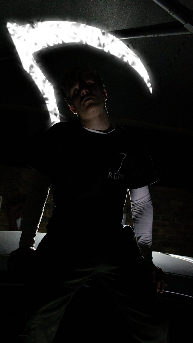 REPRCLOTHING's tweet image. BAREBONES TEE
50% OFF🔥
.
.
.
#DarkFashion #GothStyle #EmoClothing #GothicThreads #AlternativeFashion #GothicFashion #PunkStyle #DarkAesthetic #GothicRevival #EmoRevolution #GothicWardrobe #DarkCulture #GothicTrends #EmoFashion #GothicApparel #GothicLifestyle