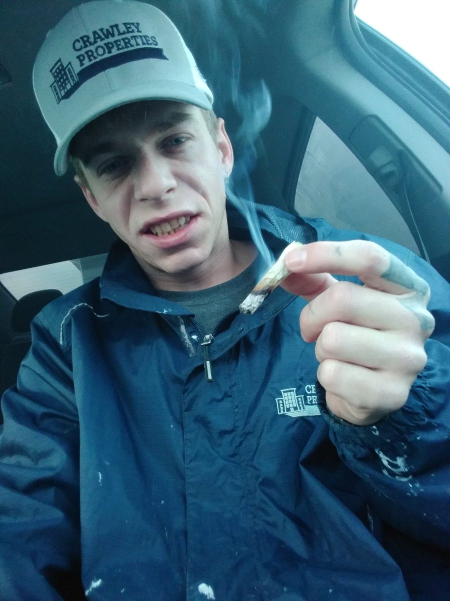 itsTender's tweet image. Morning wake an bakes yo #BoltUp @TeamBoLTSnipers