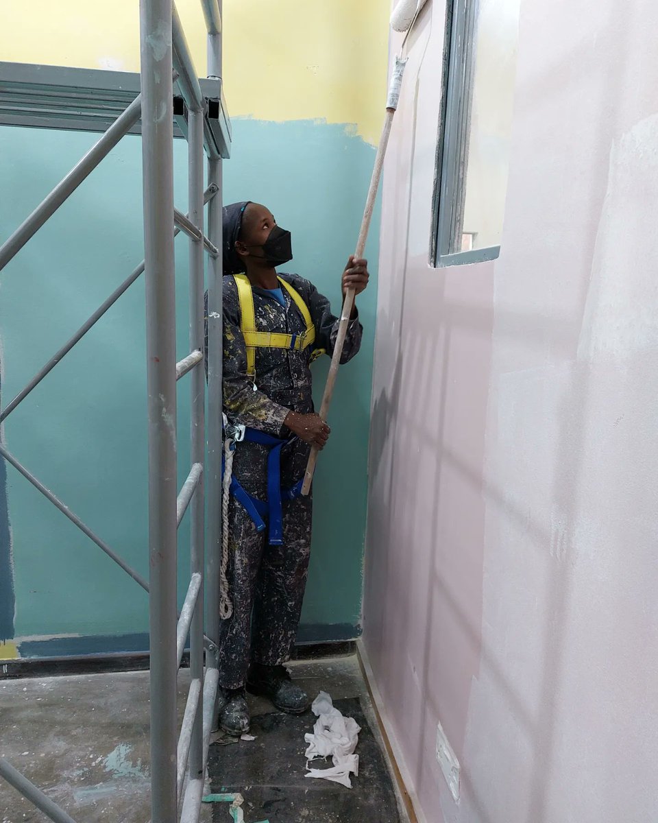 _Buildher's tweet photo. This week, 60+ Buildher Artisans are taking their Grade III NITA accreditation exams, now on its for the fourth day. ποΈπ©βπ§
Buildher is empowering women with skills for equal opportunities in the construction sector. Good luck to our artisans! π οΈπ #Buildherskills #NITAExams https://t.co/MMGRVPnUzs