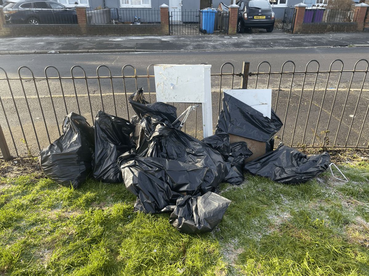 Cobalt Housing (@cobalthousing) on Twitter photo A big thank you to <a href="/LeamingtonPri/">Leamington_Primary</a> who completed a litter pick with Norris Green North on Scarisbrick Road Green Space, as part of their ongoing project of improving this green space. The event is to assist community engagement and breaking down barriers with @merseysidepolice A big thank you to <a href="/LeamingtonPri/">Leamington_Primary</a> who completed a litter pick with Norris Green North on Scarisbrick Road Green Space, as part of their ongoing project of improving this green space. The event is to assist community engagement and breaking down barriers with @merseysidepolice