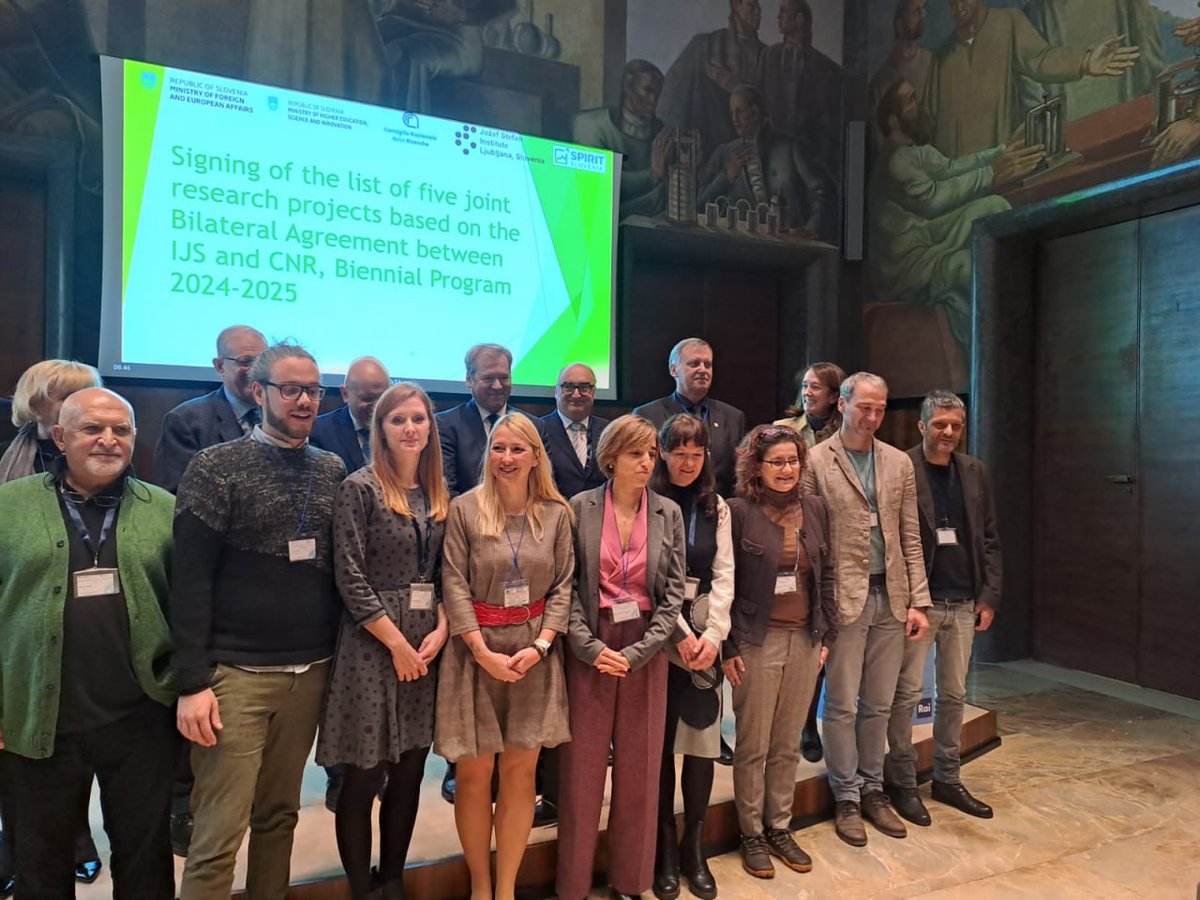 BioIMEM's tweet photo. Our presence at the kick-off of the Italy-Slovenia bilateral event at the Slovenian embassy in Rome! A collaboration fostering growth and innovation. 🇮🇹🤝🇸🇮 #ItalySlovenia #Partnership #CNR #IMEM https://t.co/3vi4EIdAj8