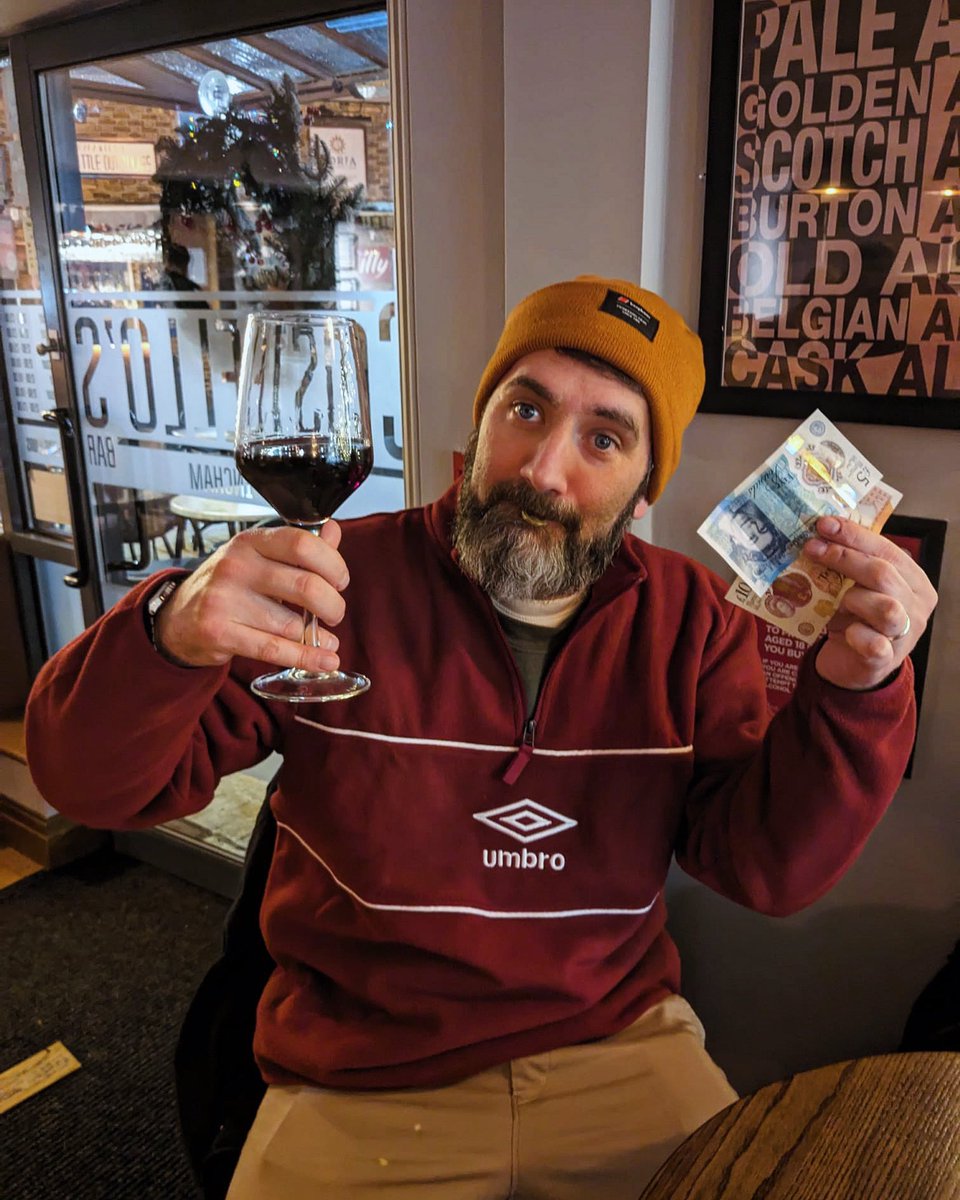 CostellosBarAlt's tweet photo. Congratulations to Lord Rooney of “Watch the Football at Libero” who won our killer pot of £16 💰! 
Another quiz win for Misfits who took home £62 with a score of 49 out of 55 correct answers 👏🏼. https://t.co/44SMt2aaWr