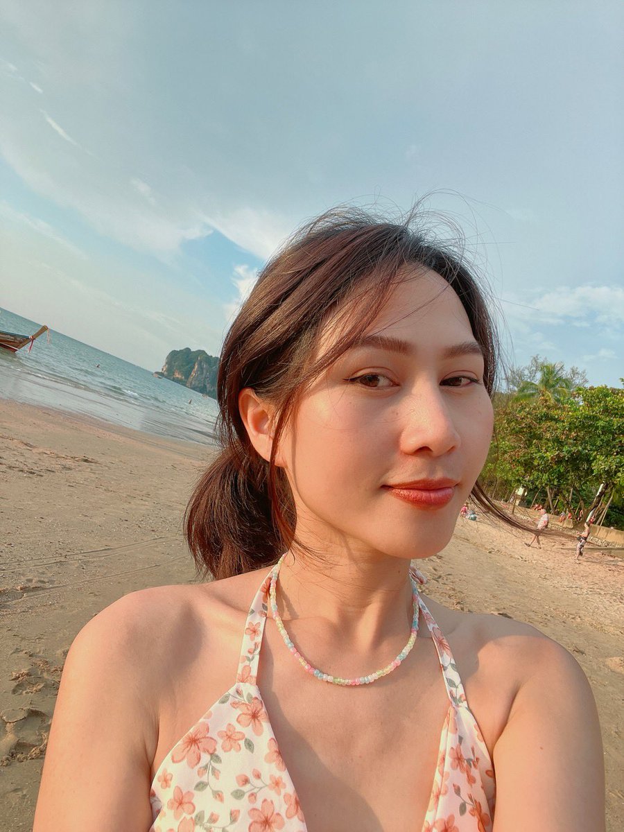 BeannyBow's tweet photo. ข้างหน้าอ่ะเขา แต่ข้างๆเราไม่มีใครนะ 💛
#แคปชั่น #แคปชั่นกวนตีน #แคปชั่นกวนๆ #แคปชั่นอ่อย #แคปชั่นน่ารัก #แคปชั่นเสี่ยว #แคปชั่นโสด  #แคปชั่น2023 https://t.co/VLedRFNdR5