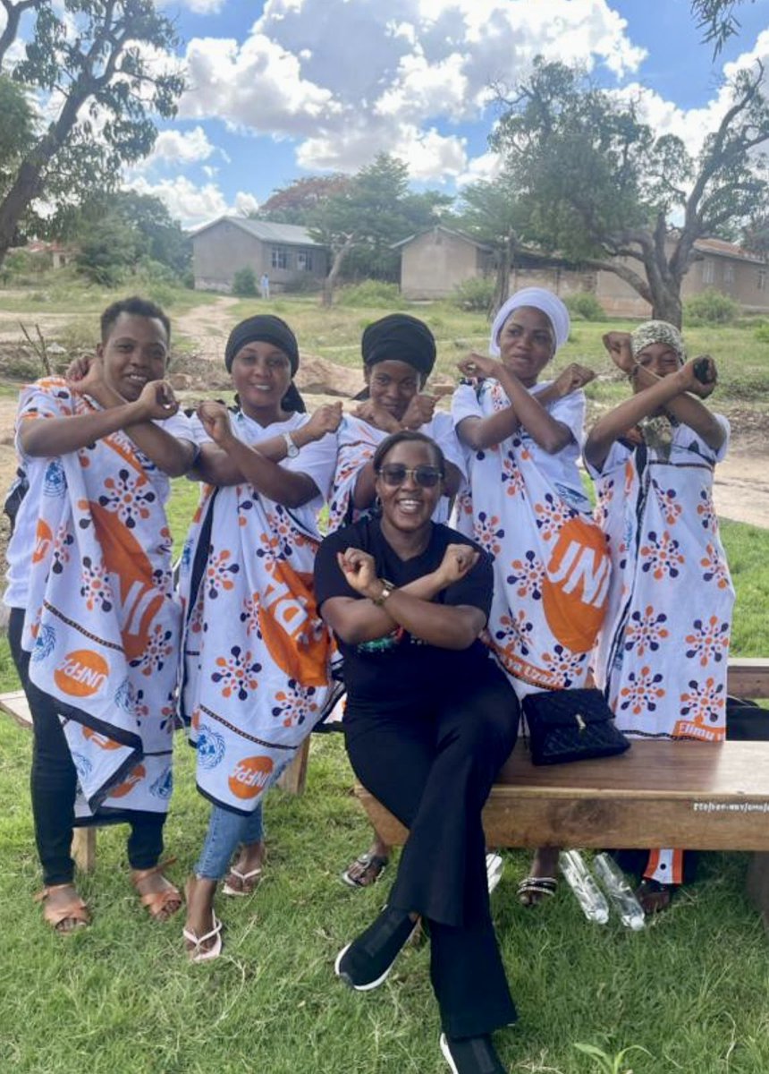 Young people should be at the forefront of global change and innovation. Empowered, they can be key agents for development and peace. The @UNFPA_SYP ensure that all young people have every opportunity to participate fully in the lives of their societies. Leave no youth behind