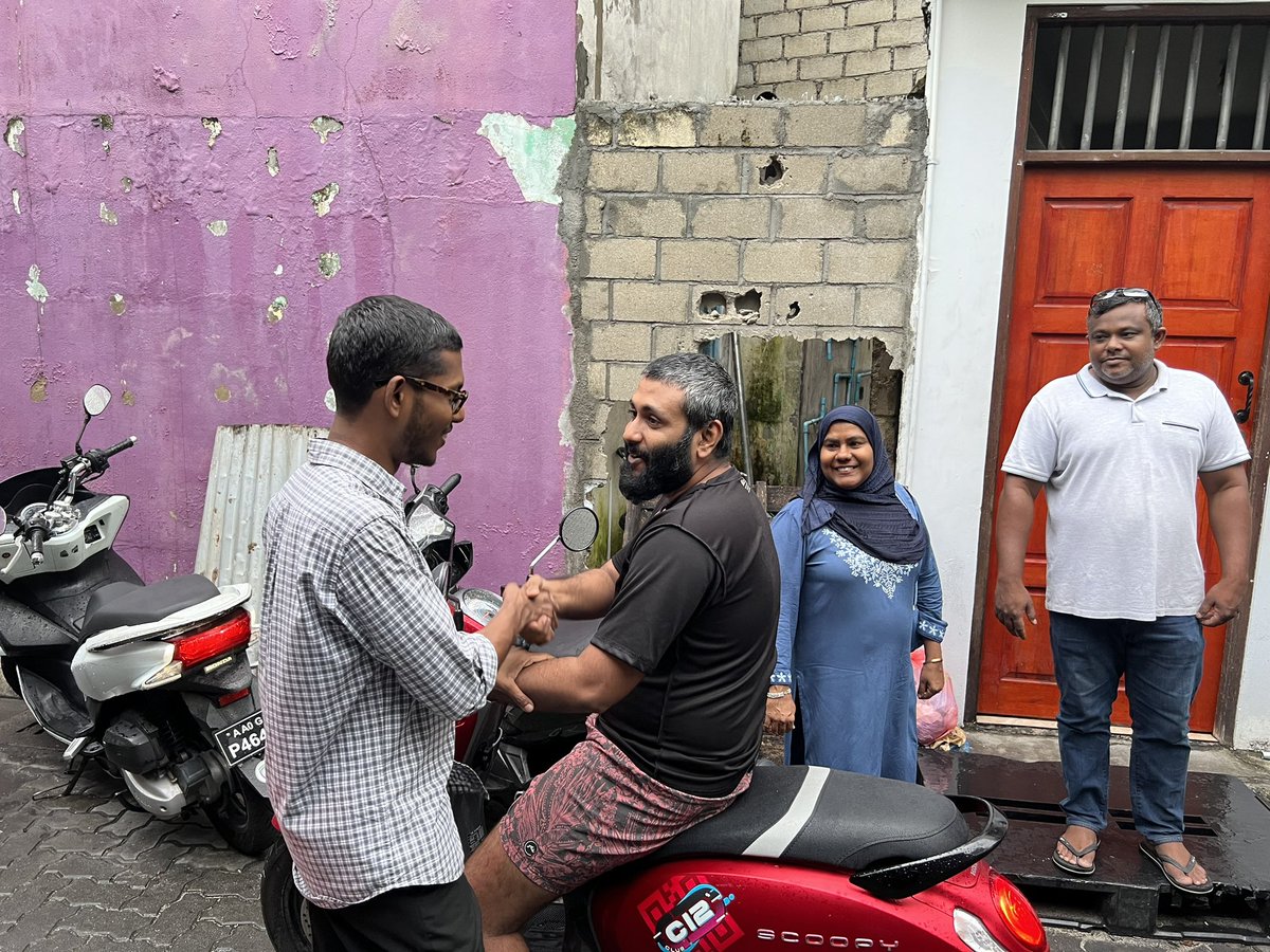saiffathih's tweet photo. @aekofathih Galolhu Uthuru door-to-door 🏠
#Saif4Male #LiveableMale https://t.co/aUk0E7VFLx
