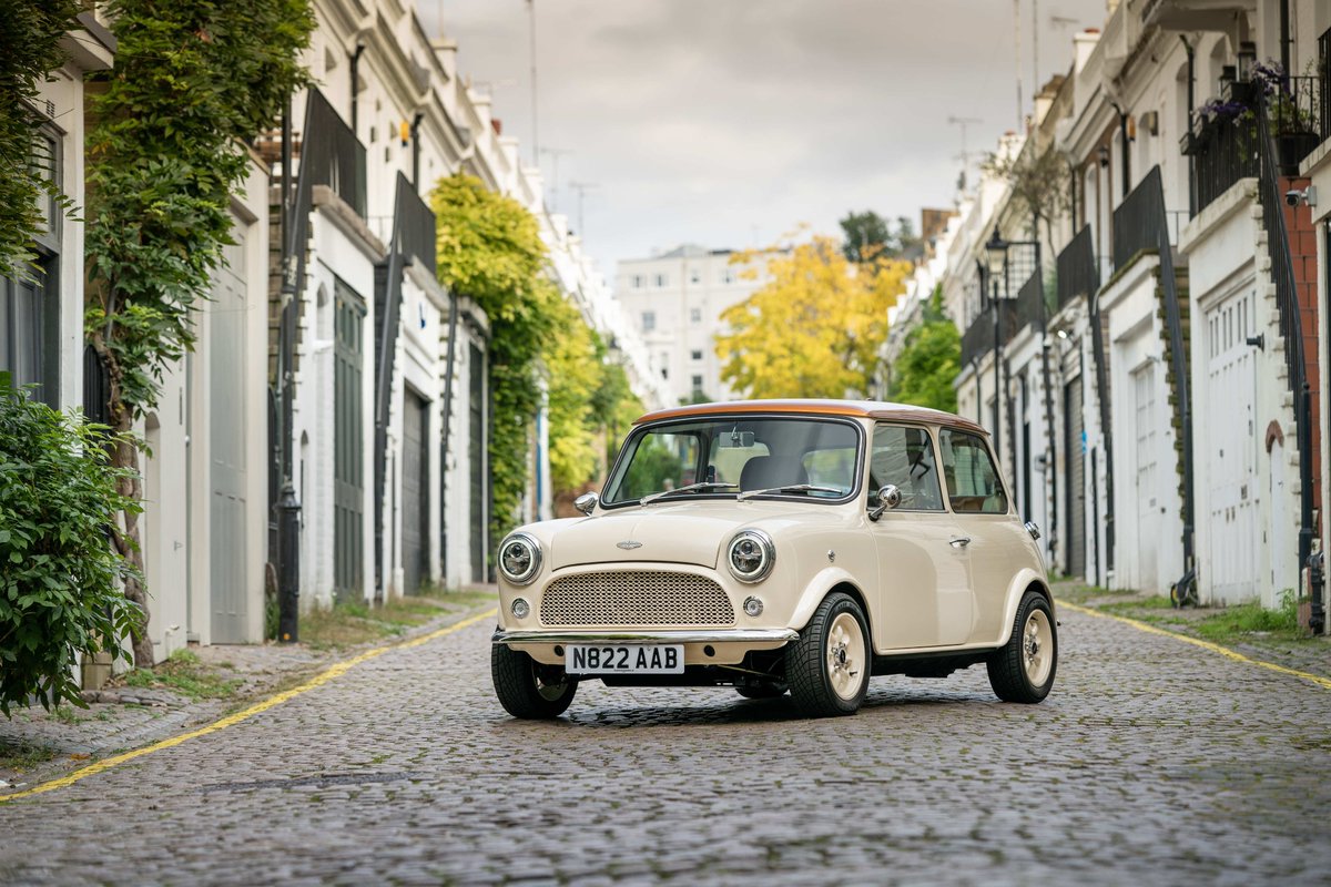 davidbrownautos's tweet photo. Timeless takes time. #eMastered #HandCrafted #MadeInBritain #Bespoke #OriginalRemastered #MiniRemastered https://t.co/0Udu1CF8nx