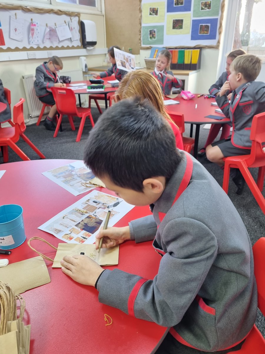 RougemontSchool's tweet image. Year 3 have been busy hard at work creating Christmas themed crafts to sell at our Christmas fayre tomorrow!
#RougemontReady
#ASchoolForLife